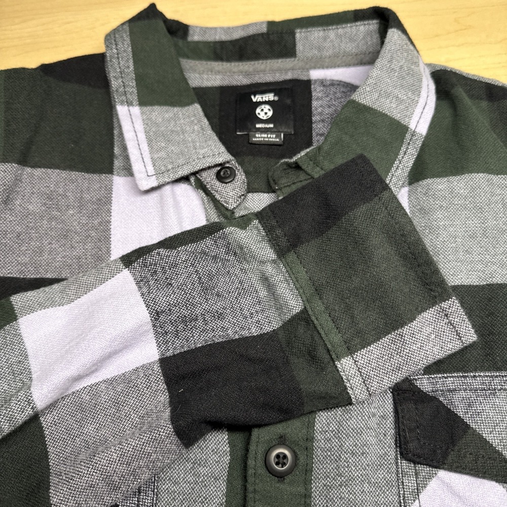 Vans Off the Wall Button Up Gray Black Green Purple Plaid Flannel  Men's M Slim